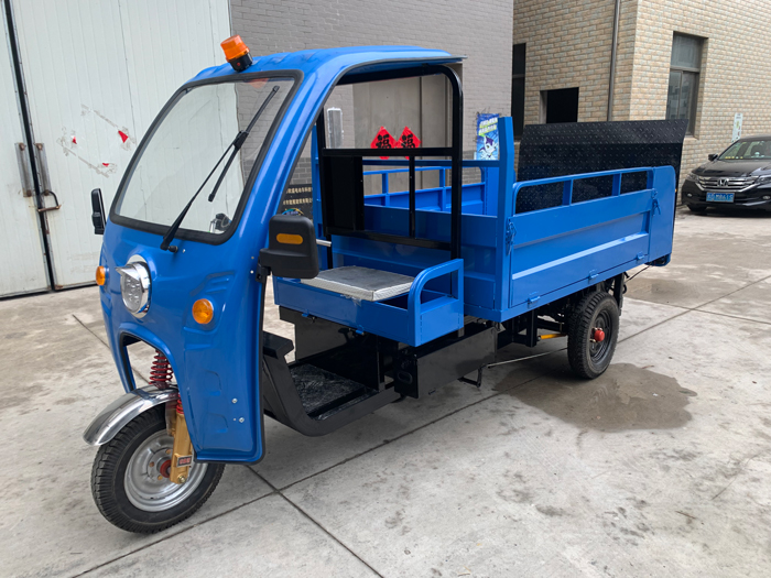 廣州液壓尾板六桶車(chē)